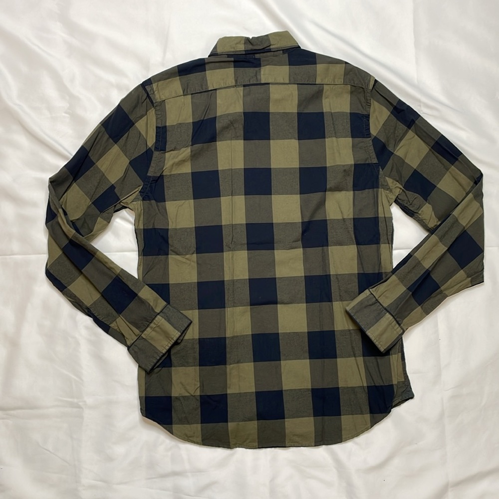 Express Soft Wash Button Down Medium - image 4